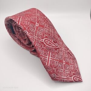 Versa Collesioni Tie Necktie Silk Handmade Red Silver Gray Paisley Formal Luxury